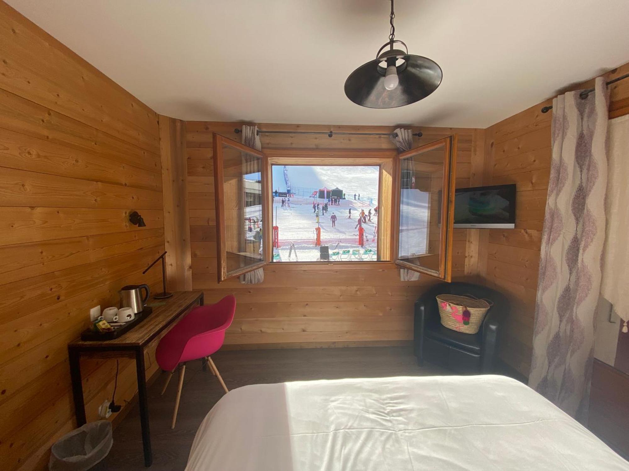Le Schuss Otel Châtel Dış mekan fotoğraf