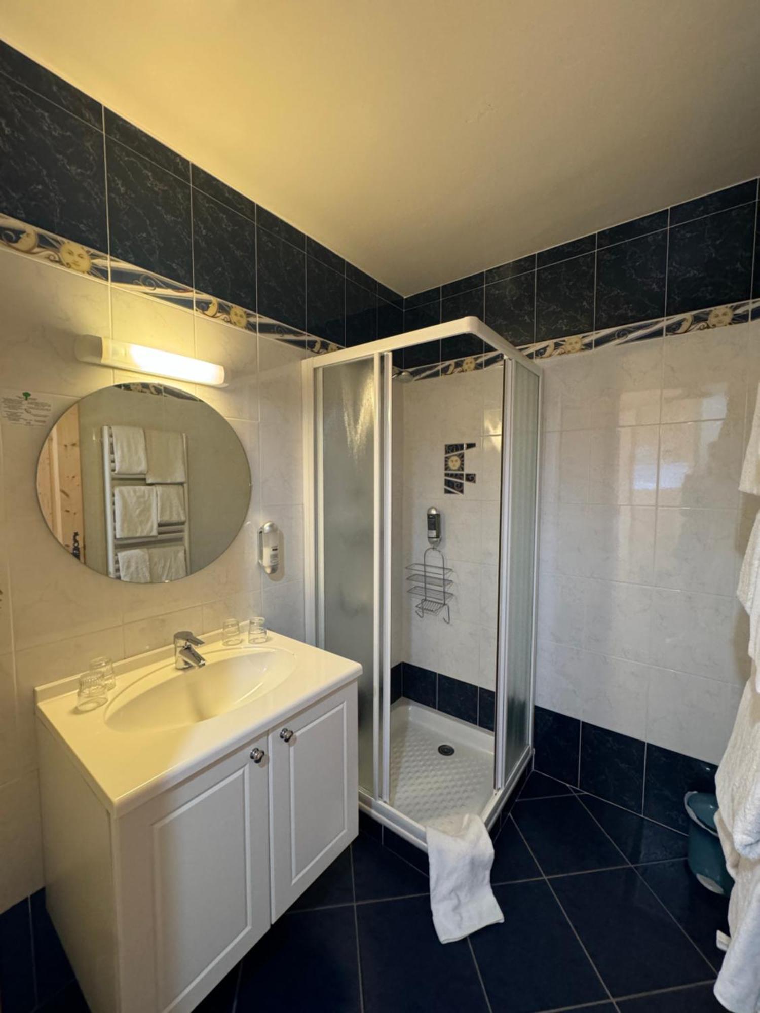 Le Schuss Otel Châtel Dış mekan fotoğraf